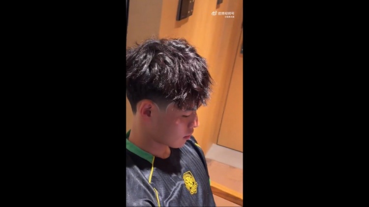 开云-博主：国安球员邓捷夫刚刚抵达法国，将加入U19国青阵容
