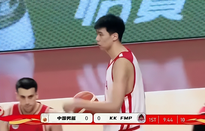 开云-男篮首节被FMP俱乐部碾压！焦泊乔+2首发齐发挥，防守成麻烦！|王俊杰|中国男篮|廖三宁|庞峥麟|崔永熙_新浪体育_新浪新闻