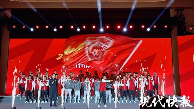 苏超常州队主教练郑小田：以最佳的状态迎战学霸南通队